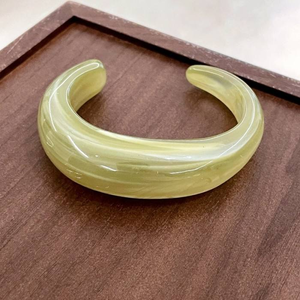 กำไลข้อมืออะคริลิคเรซินแบบเกาหลีสำหรับผู้หญิงกำไลข้อมือสีสันสวยงามเครื่องประดับขายส่งของขวัญ - Product Image 2