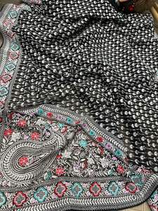 ผ้าส่าหรีแบบเส้นใยผ้าแพรบริสุทธิ์เนื้อนุ่มออกแบบล่าสุด - Product Image 4