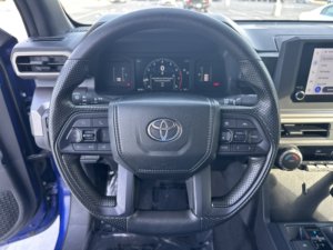 โตโยต้า ทาโคมา 2WD SR5 ปี 2024 มือสอง สภาพดี - Product Image 4