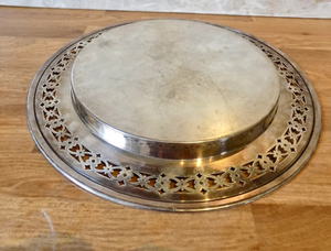 Plaque de chargeur en métal au design traditionnel Plaque de chargeur en métal classique et élégante faite à la main de qualité supérieure - Product Image 5