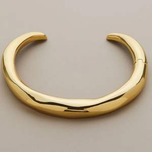 Rond de serviette en métal moderne et élégant, parfait pour les fêtes de mariage et les réunions de famille spéciales - Product Image 5