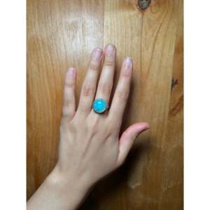 Anillo de Ópalo y Plata de Ley Hecho por Artesanos Navajo, Talla 8.25, Estilo Moderno con Baño de Oro Rosa de 18K, Engaste de Bisel, Regalo Perfecto para Él/Ella - Product Image 5