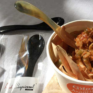 Cuillère à salade unique en résine, couverts écologiques, résistants au lave-vaisselle, ustensiles de cuisine modernes, fabriqués en Inde - Product Image 3