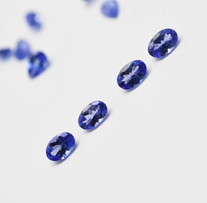 Paires de tanzanite naturelle Paires de pierres précieuses ovales 6X4mm Fabrication de bijoux Pierres précieuses calibrées Pierres précieuses tanzanite de qualité AAA - Product Image 5