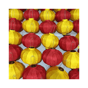 Lanterne en soie de Hoi An, lanterne artisanale spéciale, matériau : soie et bambou ; usage : éclairage festif ; origine : artisanat vietnamien - Product Image 6