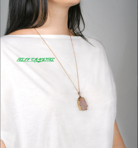 Collier en quartz Rose brut, pendentif en quartz Rose brut, grand collier en pierre naturelle - Product Image 3