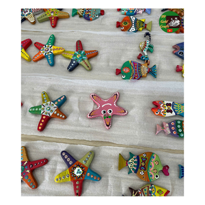 Peint à la main 3D poisson en bois mur Art Unique, Figurine de poisson en bois, sculpté à la main peint poisson en bois Folk Art Coastal Shelf Decor - Product Image 1