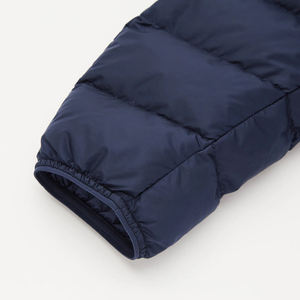 แจ็คเก็ตขนเป็ดบอมเบอร์2023หรูใส่ได้ทั้งชายและหญิงมีฮู้ดหนาพร้อมซิปปิดขนาดใหญ่พิเศษขายส่งสำหรับผู้ชายและผู้หญิง - Product Image 5