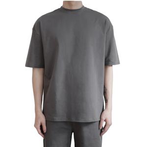 Pull-over en coton à manches courtes et à col rond pour homme Offre Spéciale de couleur unie Haut tricoté décontracté simple et ample - Product Image 1