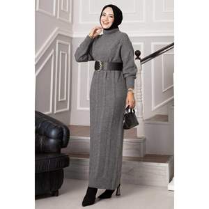 Vestido de punto estampado con cuello redondo gris - Product Image 2