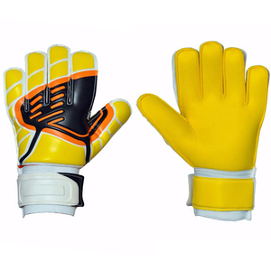 Meilleur vendeur Gants de gardien de but de football pour jeunes garçons Poignées solides Gants de gardien de but de football en cuir à demande personnalisée - Product Image 3
