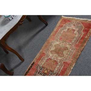 Alfombra de lana roja y beige de 1,6x2,8 pies hecha a mano, diseño de retazos abstracto turco para entrada, látex grueso de 10mm para adolescentes - Product Image 2