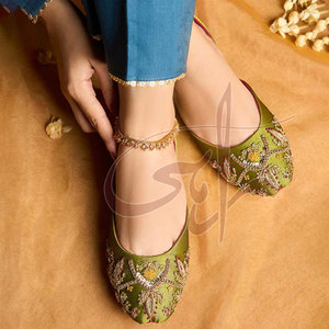 Best Selling Low MOQ Women Khussa High Quality Anti-Slippery Fashion Trend Printed Custom Color & Size - Product Image 5