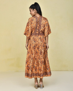 Robe d'automne vintage en coton à manches longues avec boutons sur le devant et col en V, parfaite pour les sorties décontractées. - Product Image 2