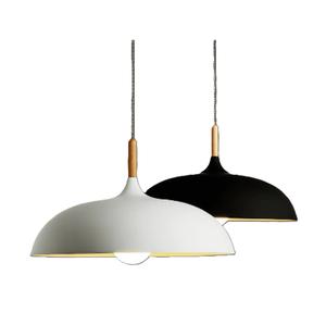Lampe en bois noir et blanc Plafonnier suspendu en forme large avec couleur dorée avec couleur et tailles personnalisées - Product Image 1