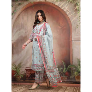 ชุดคุรตะผ้าจอร์เจตต์สีฟ้าสำหรับผู้หญิง พร้อมกางเกงปาลาซโซ่และผ้าคลุมไหล่ สไตล์ปากีสถาน ชุดสัลวาร์ คามีซสำเร็จรูป - Product Image 2