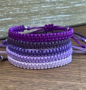 สร้อยข้อมือถักคุณภาพสูง รูปทรงสี่เหลี่ยมจัตุรัส กันน้ำได้ทุกสี - Product Image 2