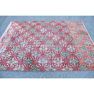 Alfombra turca grande de 5.4x7.6 pies, alfombra de lana roja y verde con motivos vintage de plantas y árboles - Product Image 3