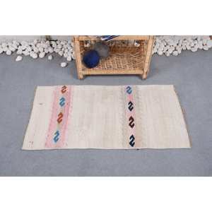 Tapis turc vintage moderne en patchwork beige et rose 1.7x3.3 pieds en laine avec support en latex - Product Image 1