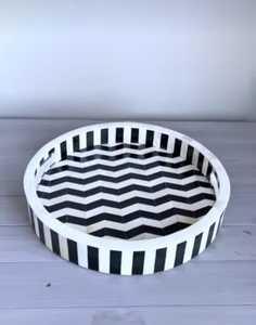 Bandeja con incrustaciones de hueso hechas a mano Opulent Harmony, artículos para el hogar árabes personalizados hechos a mano para un comedor lujoso y un elegante estilo de mesa - Product Image 6