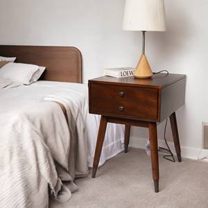 Mesita de noche de madera maciza de lujo Michel, puerto de carga USB, muebles de dormitorio duraderos ecológicos para uso en apartamentos, hospitales y hoteles - Product Image 4