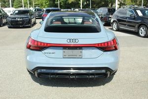 Audi E-tron GT Prestige Quattro AWD 2022 d'occasion en excellent état, prête à être expédiée - Product Image 5