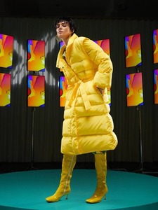 Chaqueta acolchada para mujer, de calidad superior Material, ropa informal, chaqueta acolchada cálida de invierno para mujer con logotipo personalizado - Product Image 3