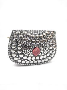 Bolso de mano de metal indio hecho a mano para mujer - Product Image 2