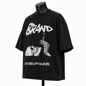 เสื้อยืดโอเวอร์ไซส์สีดำ พิมพ์ลาย แขนสั้น คอกลม สไตล์สตรีท ผู้ชาย ผ้าคอตตอนเจอร์ซีย์ เสื้อยืดลายกราฟิก - Product Image 3