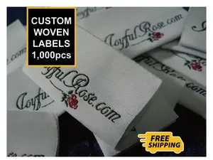 ป้ายผ้าทอที่กำหนดเองพร้อมโลโก้แบรนด์สีและรูปร่างแบบกำหนดเองป้ายคอเย็บในโพลีเอสเตอร์สำหรับเสื้อผ้าแบบพับได้ - Product Image 4