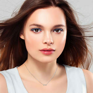 จี้มอสซาไนต์ทรงกลม 0.5 กะรัต พร้อมสัญลักษณ์อินฟินิตี้ สีเงิน - Product Image 5