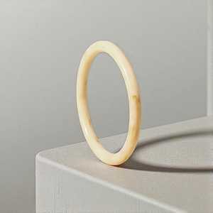 Mode Meilleure Vente Acrylique Bracelets Mode Bracelet De Forme Irrégulière Personnalisé Bijoux Cadeau pour les Femmes - Product Image 4