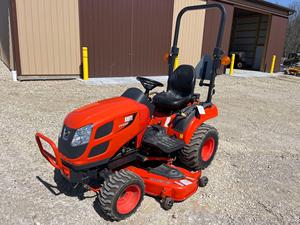 Tractor Cortacésped Compacto de Grado Industrial Kioti CS2510, Motor de Gasolina de 4 Tiempos, Mini Tractor para Uso en Jardines y Granjas, Mejor Precio - Product Image 3