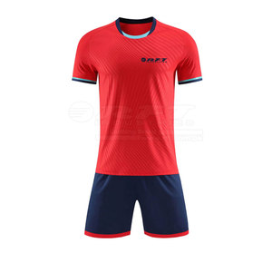 เสื้อฟุตบอลกางเกงขาสั้นสำหรับผู้ชายชุดฟุตบอลพิมพ์โลโก้ตามสั่งระบายอากาศ - Product Image 1