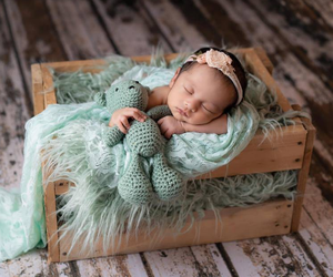 Silla moderna y ecológica para niños, asiento con borde negro redondeado suave, elegante, utillaje de fotografía para bebés recién nacidos - Product Image 5