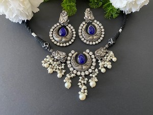 Collier en laiton bleu oxydé avec boucles d'oreilles, collier ras du cou léger en perles, ensemble de couronne, bijoux de fête indiens - Product Image 4