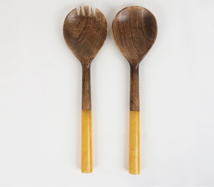 Ensemble de serveurs à salade en bois design fait de cuillères à salade en matériau écologique pour la maison/hôtel/restaurants au prix le plus bas - Product Image 5
