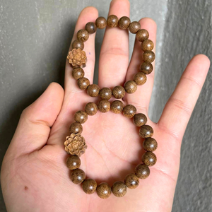 Superior Underwater Oud <b>Bead</b> Bracelet Made From 100% Pure Vietnamese Agarwood 10mm High Quality Vietnam Oud <b>Bead</b> Bracelet - Product Image 2