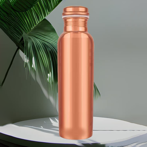 Bouteille d'eau en cuivre pur de 750 ml en gros |   Bouteille de sport et de yoga anti-fuite avec couvercle pour la maison et le bureau, usage ayurvédique - Product Image 5