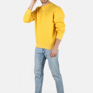 เสื้อสเวตเชิ้ตคอกลมแขนยาวถักสีเหลืองล้วนสำหรับผู้ชายทรงปกติสวมใส่สบายๆ - Product Image 3