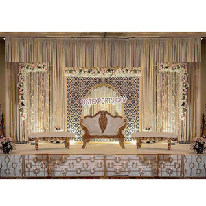 Décoration de scène de réception de mariage prestigieuse, thème rustique, murs de bougies attrayants pour mariage occidental, Canada - Product Image 1