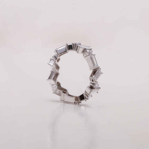 แหวนเพชรทรงบาแกตต์และทรงกลม 2 กะรัต, แหวนเพชรหรูหราสำหรับงานหมั้น, แหวนเพชรแบบเต็มวง, แหวนแต่งงานสำหรับเจ้าสาว - Product Image 4