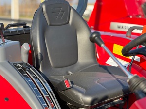 Tractores Massey Ferguson 4X4 nuevos en oferta al por mayor, calidad superior bastante usada, compra en stock, entrega rápida, 70hp, 80hp, 100hp, 120hp - Product Image 4