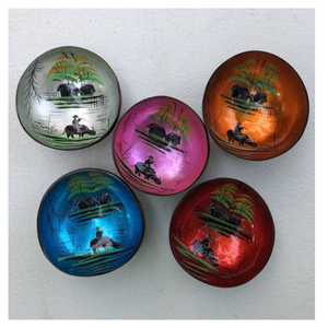 Cuenco de cáscara de coco hecho a mano, convierte la naturaleza en arte con estos cuencos orgánicos y únicos para cenas creativas y tiendas minoristas boutique - Product Image 5