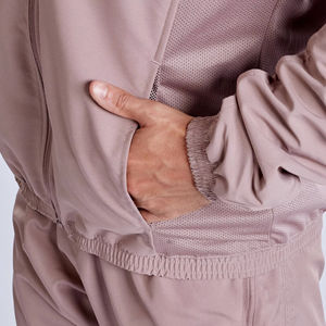 เสื้อแจ็คเก็ตโค้ชผู้ชายแบบแพทช์เวิร์ค น้ำหนักเบา สำหรับฤดูใบไม้ร่วง แบบมีซิปเต็มตัว สไตล์ลำลองแบบวาร์ซิตี้ ทรงบอมเบอร์ - Product Image 4