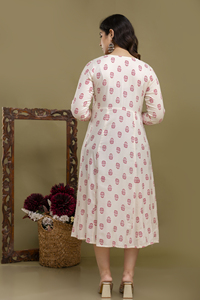 Kurta Anarkali plissé en forme de A à imprimé floral ethnique et broderie miroir, kurta Anarkali en rayonne imprimé Ikat pour femmes - Product Image 5