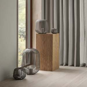 Juego de portavelas de huracán de Metal grande de hierro negro elegante, soporte de aluminio, caja de decoraciones de mesa de Navidad, embalado en el hogar, 1 Color - Product Image 5