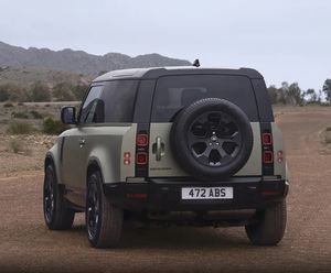 Voitures de luxe 2025, SUV Rovers Defen-ders 90 3.0T P400 HSE 6 places, système hybride léger 48V, conduite à droite - Product Image 4