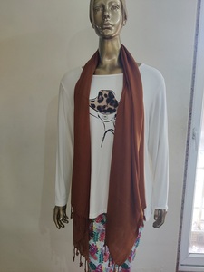 Châles Pashmina en Viscose solide pour femmes, couleurs personnalisées, tailles, logo imprimé, fabriqués en inde, bombay - Product Image 4