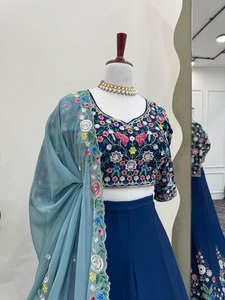 El diseñador indio más vendido tradicional Chinon seda Lehenga Choli con bordado para Bodas de fiesta de verano incluye Dupatta - Product Image 3